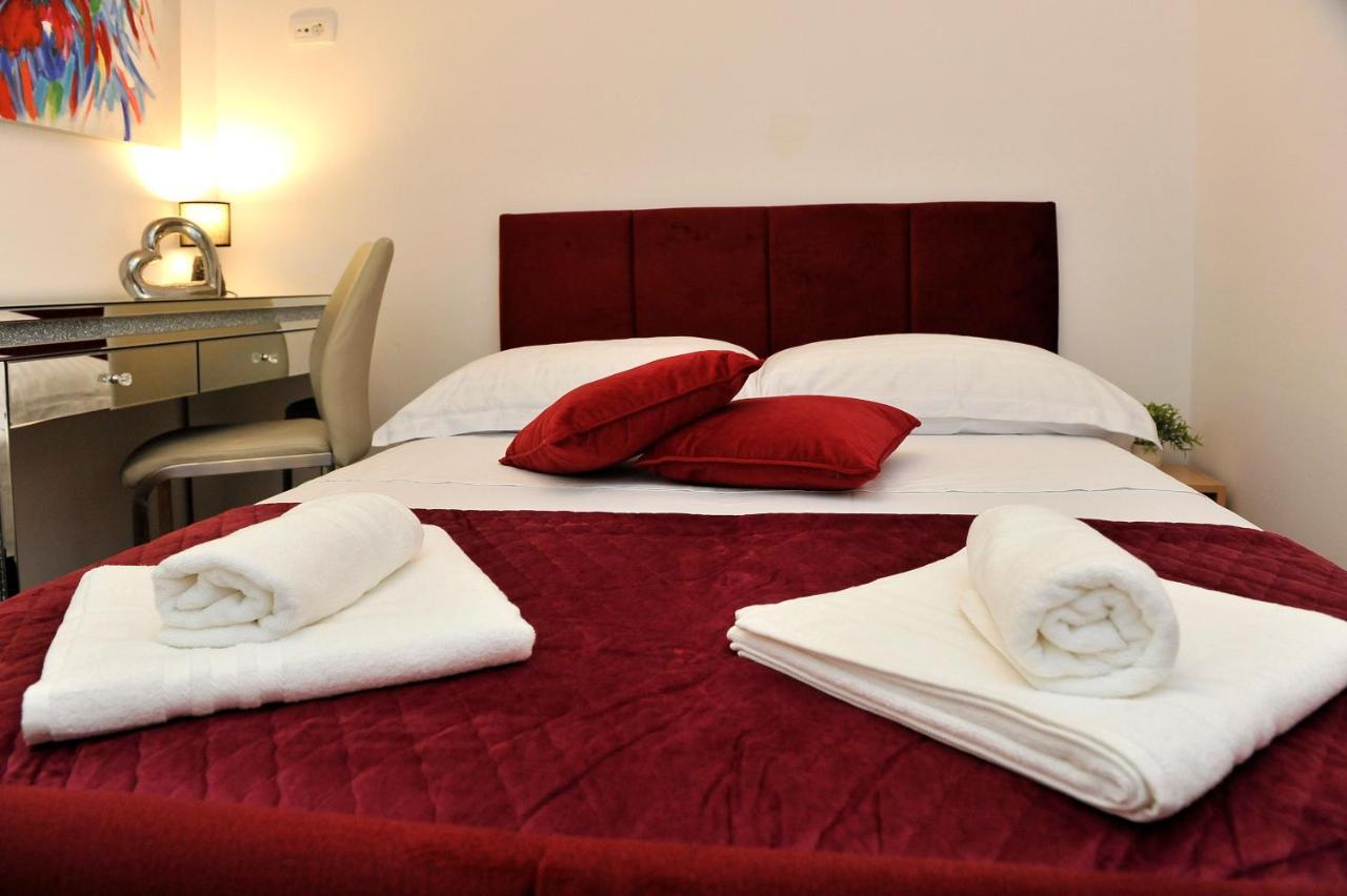 Carruba Split Apartment ภายนอก รูปภาพ